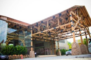 61882_437358467739_594742739_5349860_7692837_n